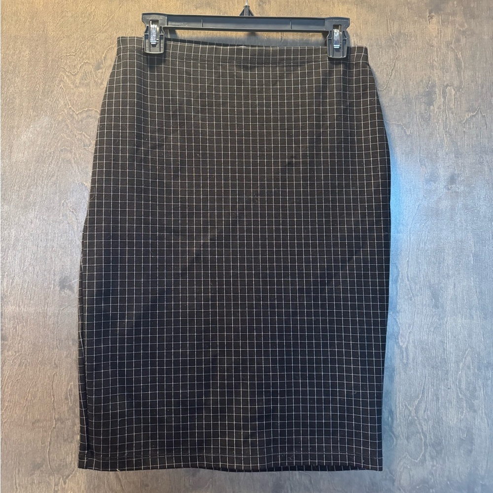 Max Studio Black Grid Pencil Skirt